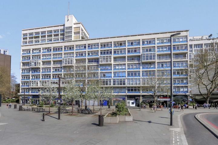 Includes concierge, pool, gym & water rates  Metro Central Heights, Newington Causeway, Elephant & Castle